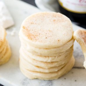 Martinelli’s Apple Glazed Shortbread Cookies