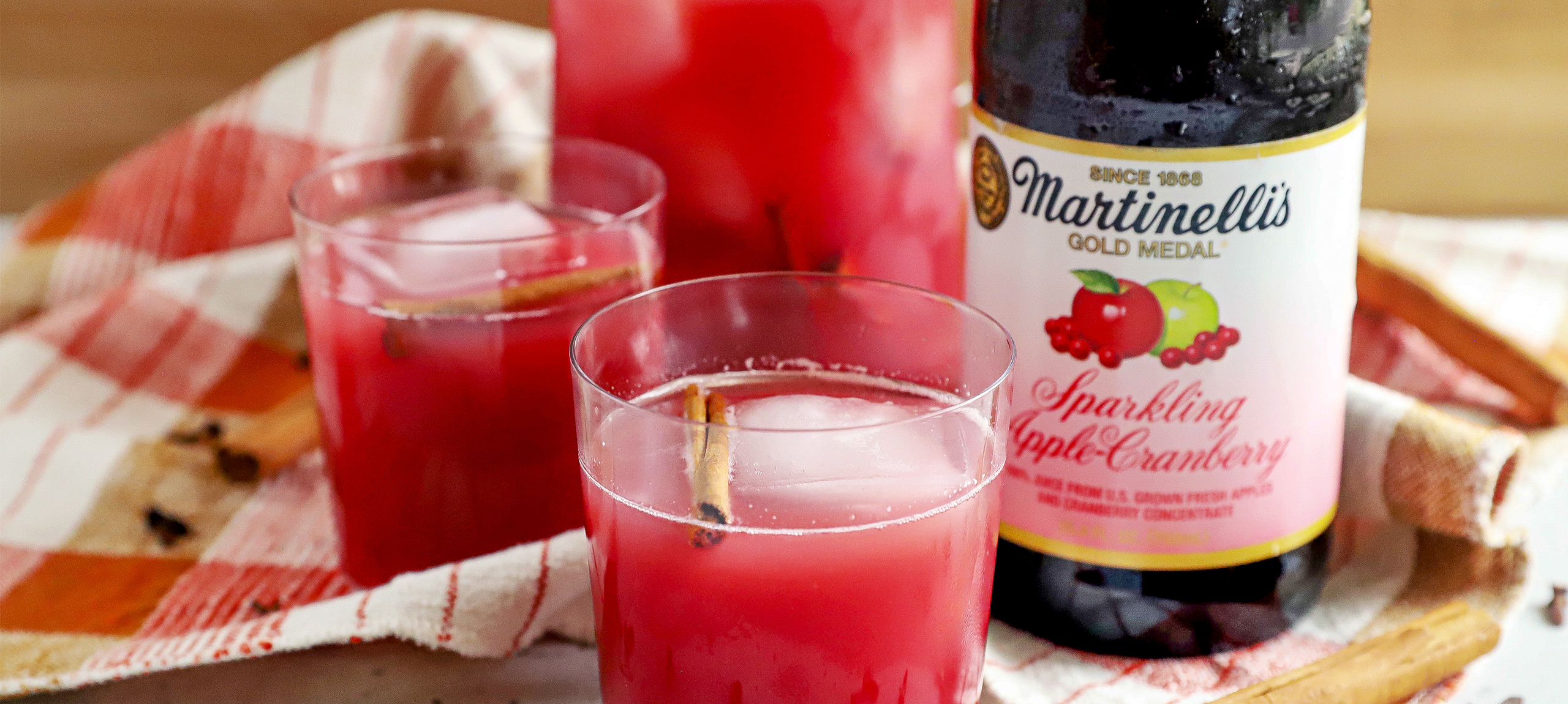Apple Cranberry Sparkling Punch - Martinelli&amp;#39;s