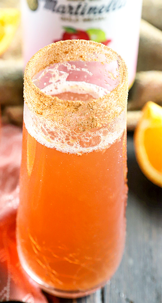 Sparkling Apple Cranberry Mimosa